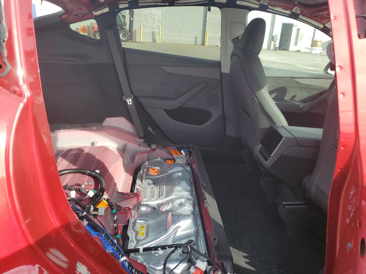 2026 Tesla Model Y VIN: 7SAYGDED1TF415662 Lot: 91021225