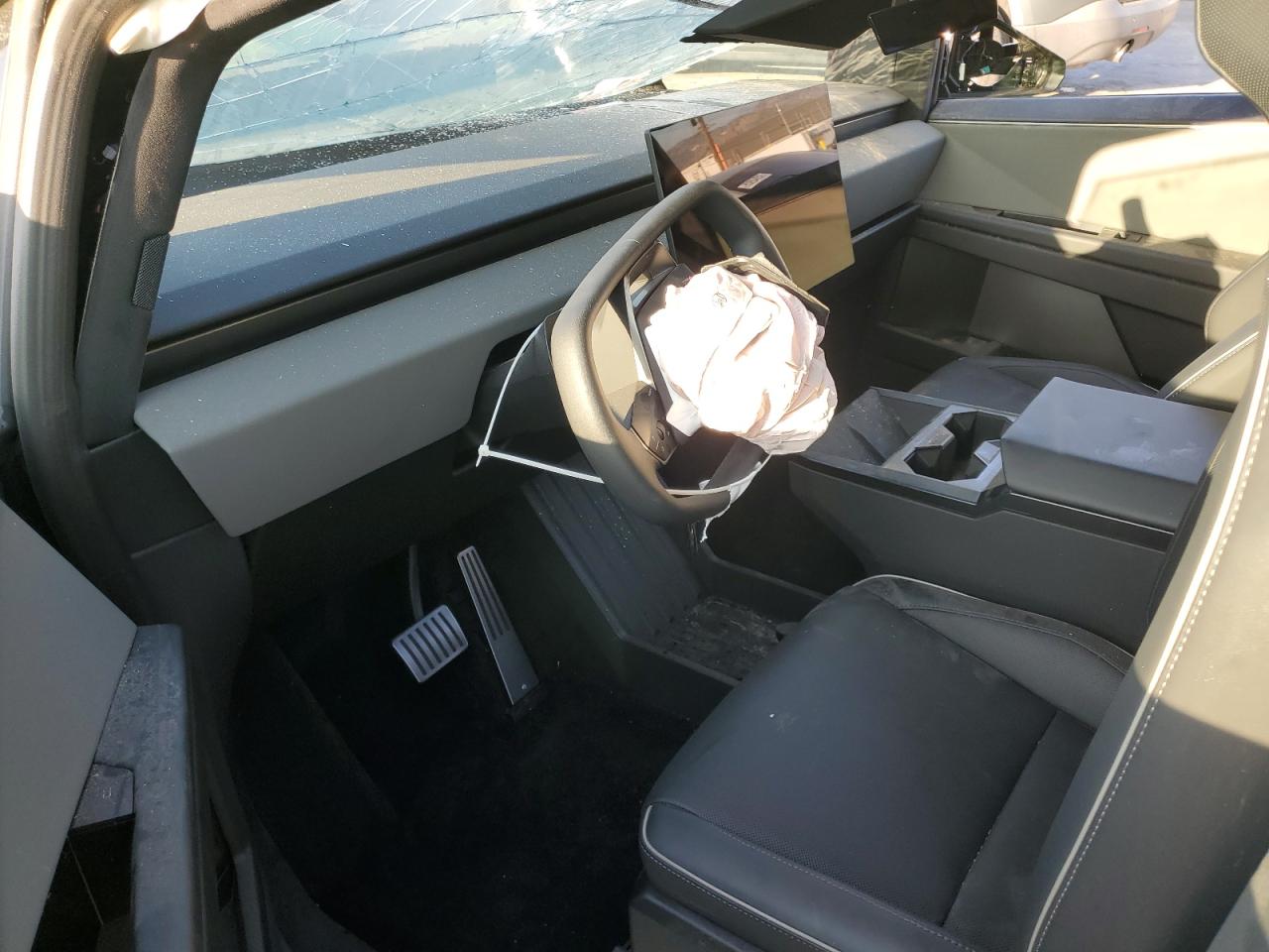 2024 Tesla Cybertruck VIN: 7G2CEHED4RA053043 Lot: 91587425