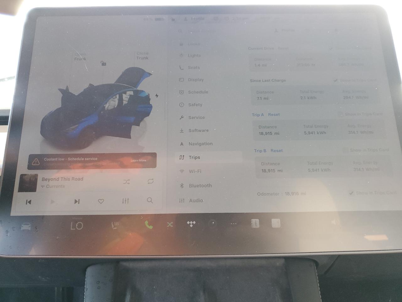 2024 Tesla Model Y VIN: 7SAYGDED0RF114874 Lot: 92226465