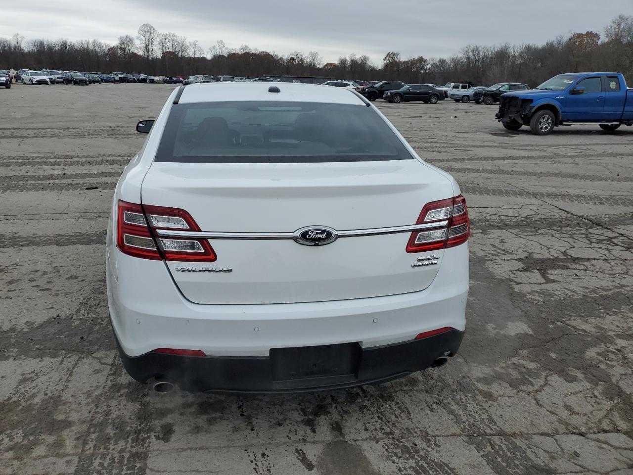 2015 Ford Taurus Sel VIN: 1FAHP2E81FG121604 Lot: 91883265