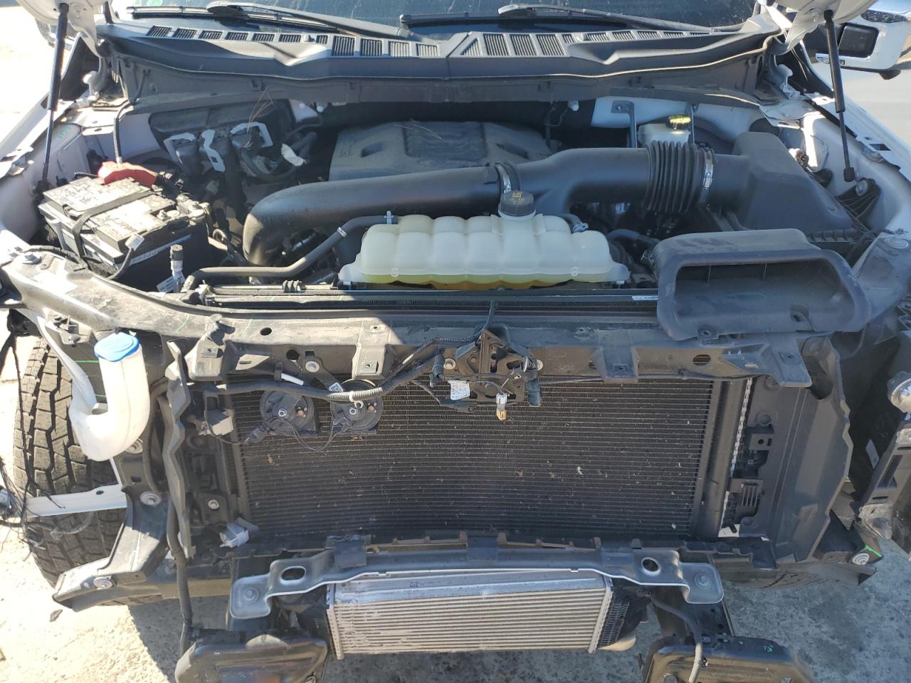 2022 Ford F150 Supercrew VIN: 1FTFW1E85NFA02828 Lot: 90573645