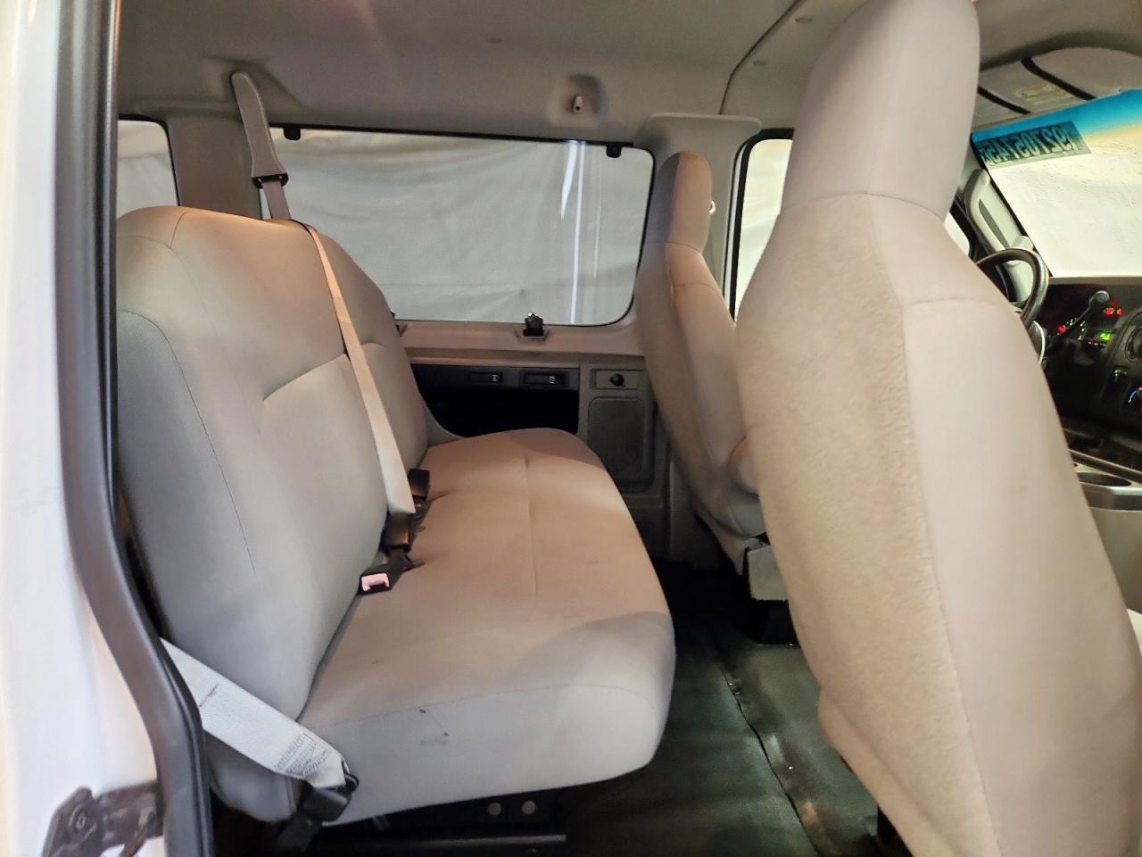 2013 Ford Econoline E350 Super Duty Wagon VIN: 1FBNE3BL7DDB05427 Lot: 92705745