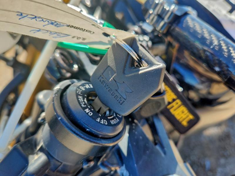 2004 KAWASAKI NINJA ZX 10R  