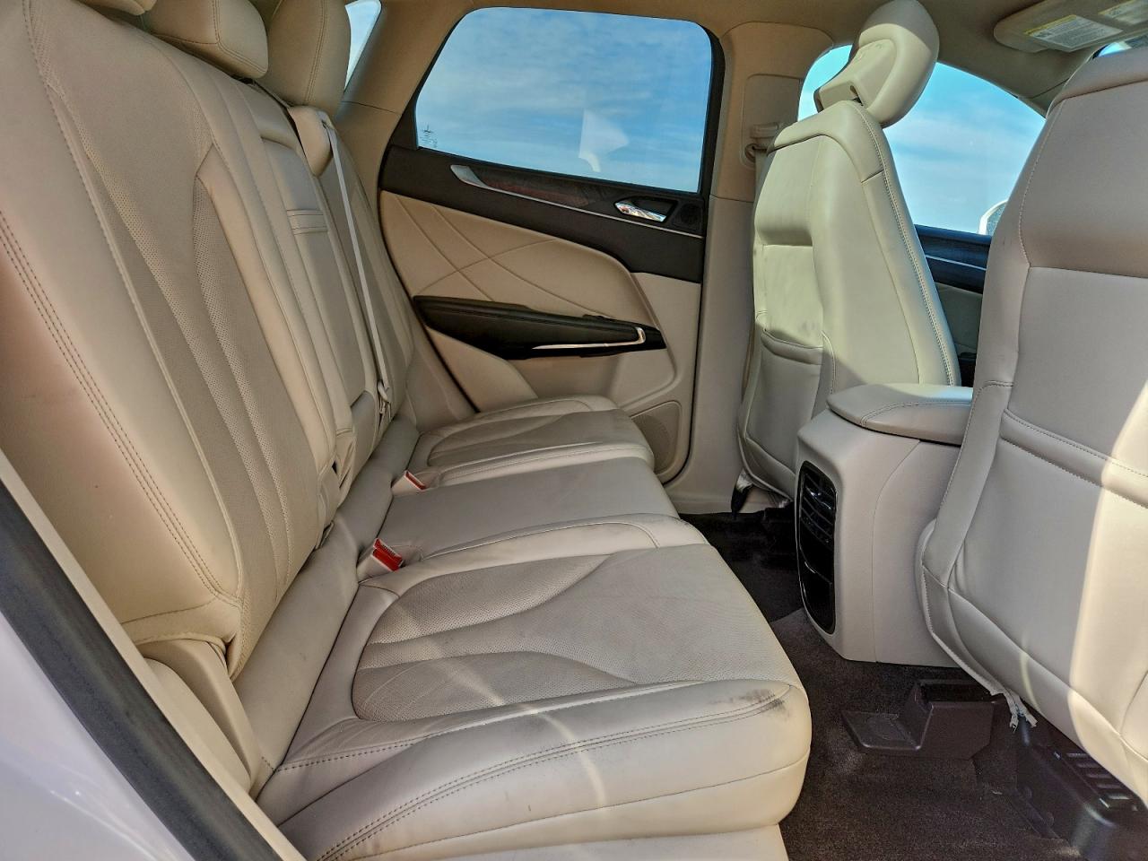 2017 Lincoln Mkc Reserve VIN: 5LMCJ3C92HUL50992 Lot: 94230925