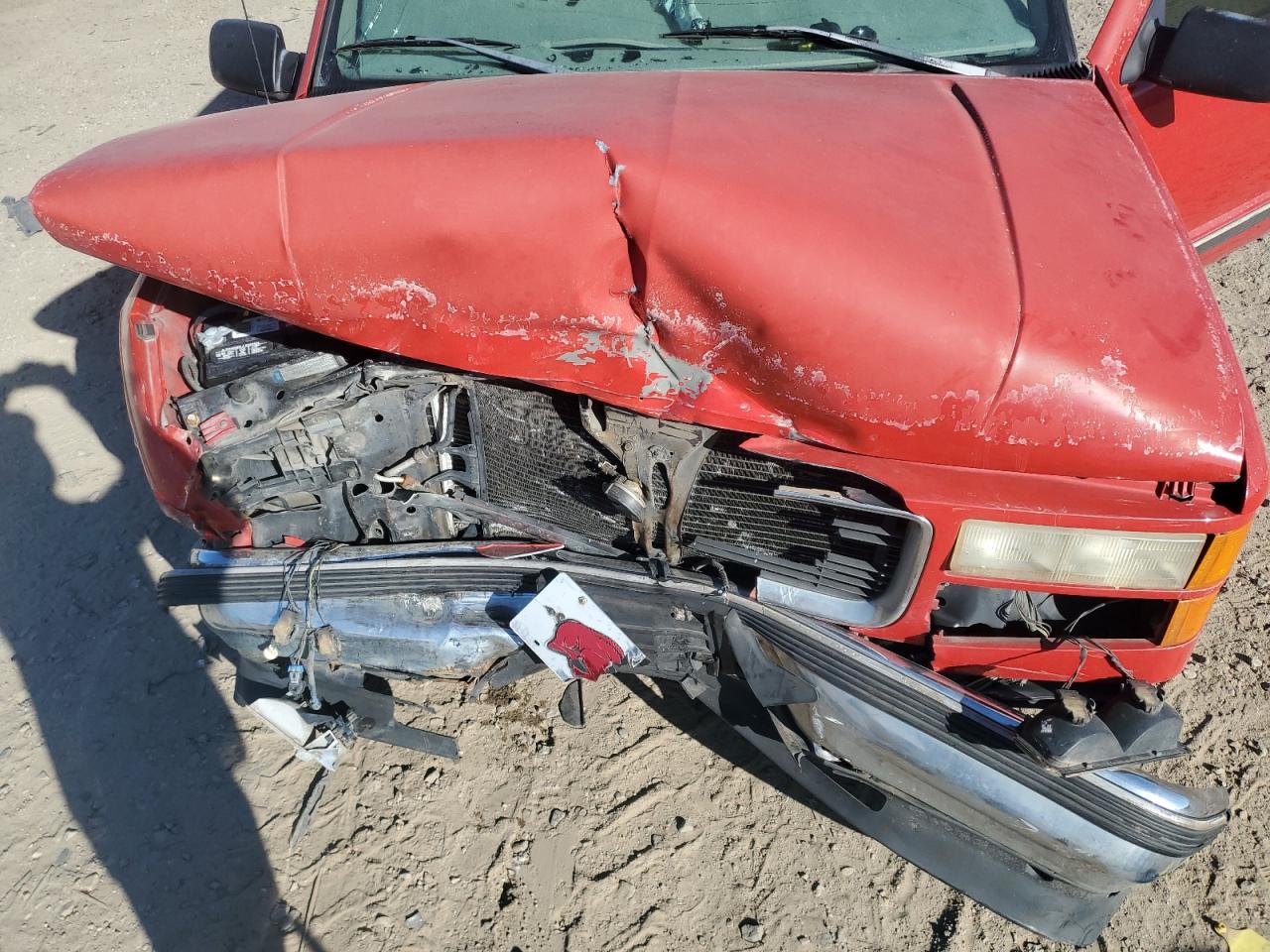 1998 GMC Sierra C1500 VIN: 2GTEC19R6W1523282 Lot: 92222065