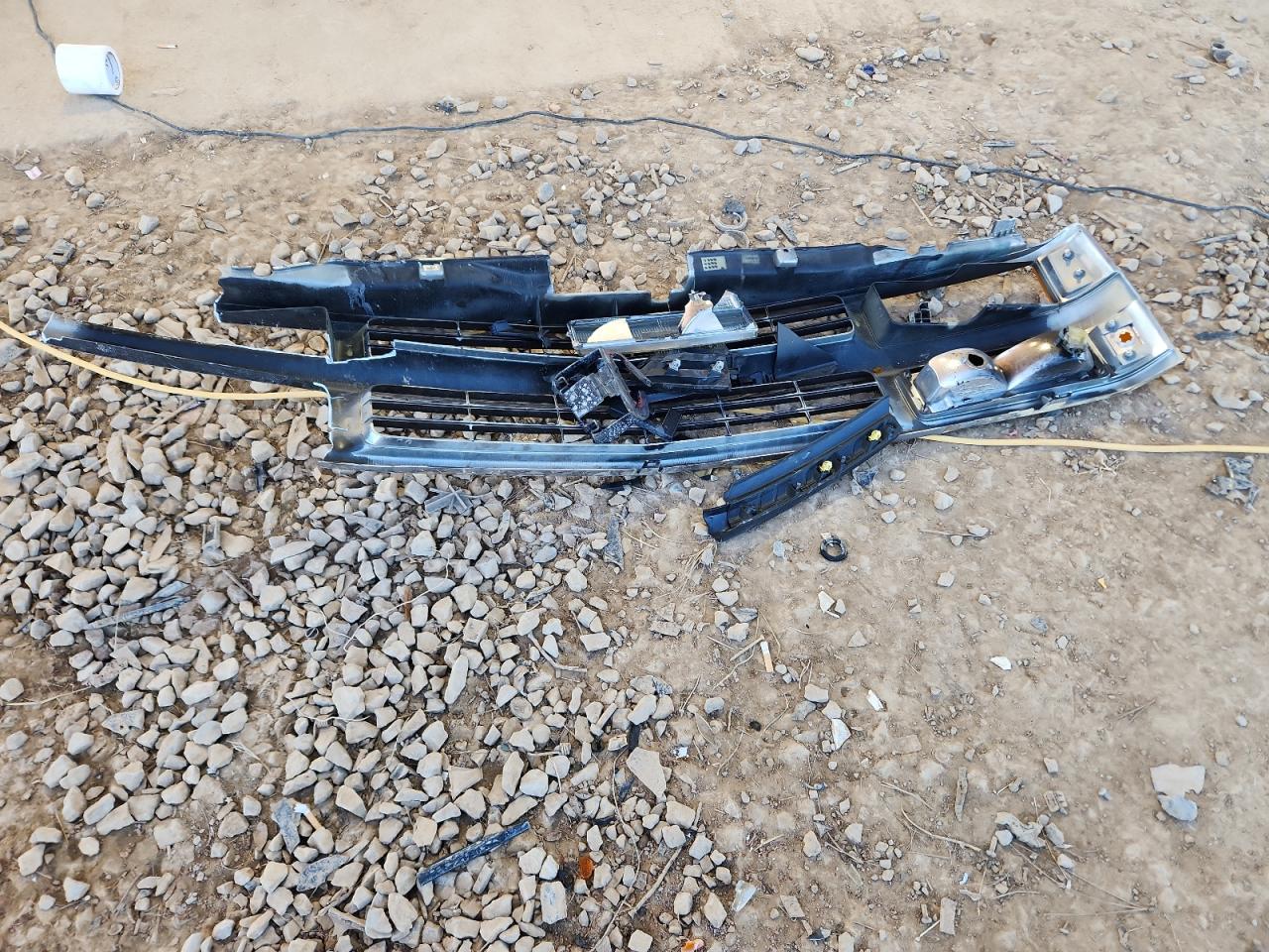 1999 Chevrolet Gmt-400 C1500 VIN: 1GCEC19R2XR107156 Lot: 92433815