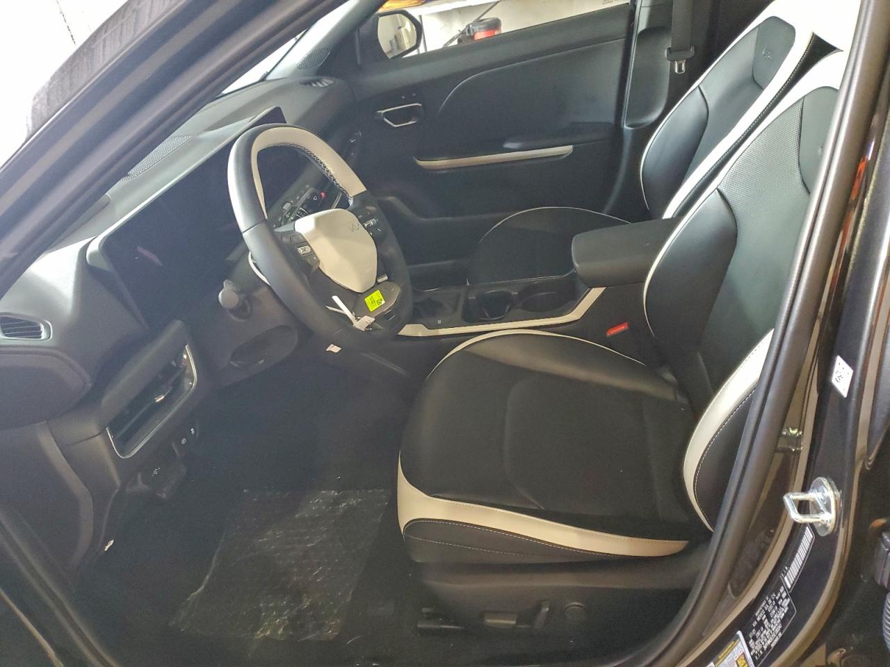 2025 Kia K4 Gt Line VIN: 3KPFW4DE2SE183241 Lot: 94350735