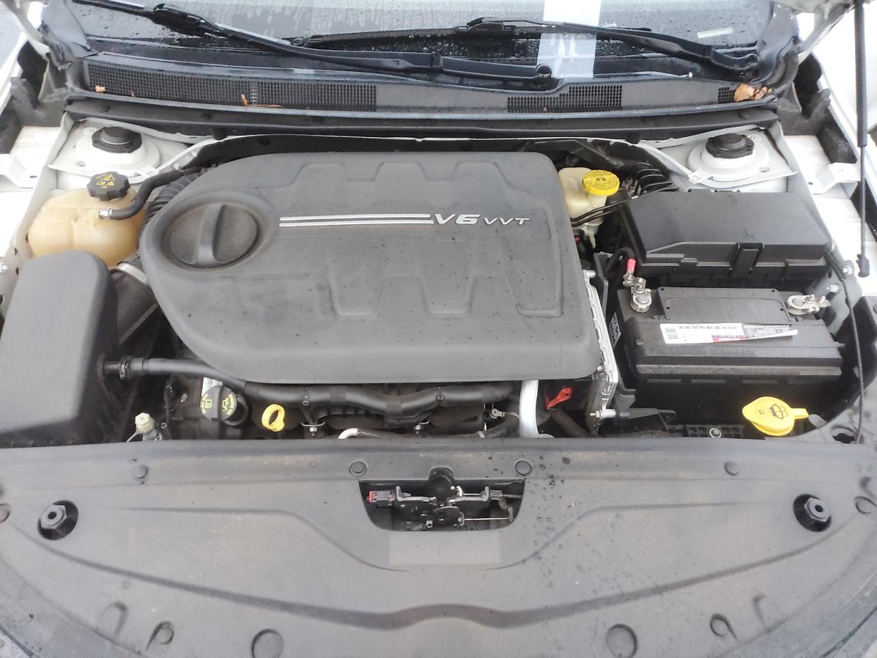 2015 Chrysler 200 S VIN: 1C3CCCDG2FN553682 Lot: 91846555