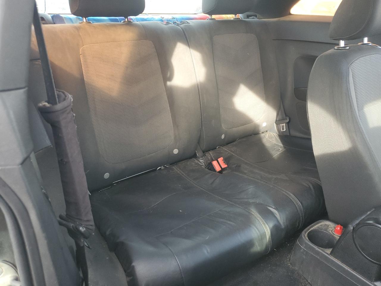 2014 Volkswagen Beetle VIN: 3VWFP7AT2EM611060 Lot: 92265115