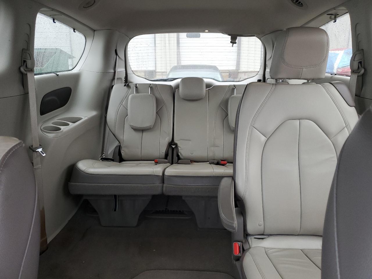 2017 Chrysler Pacifica Touring L VIN: 2C4RC1BG6HR702727 Lot: 92907825