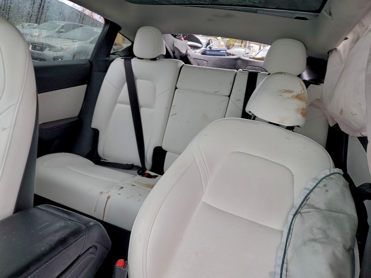 2022 Tesla Model Y VIN: 7SAYGDEE8NF400636 Lot: 94440925