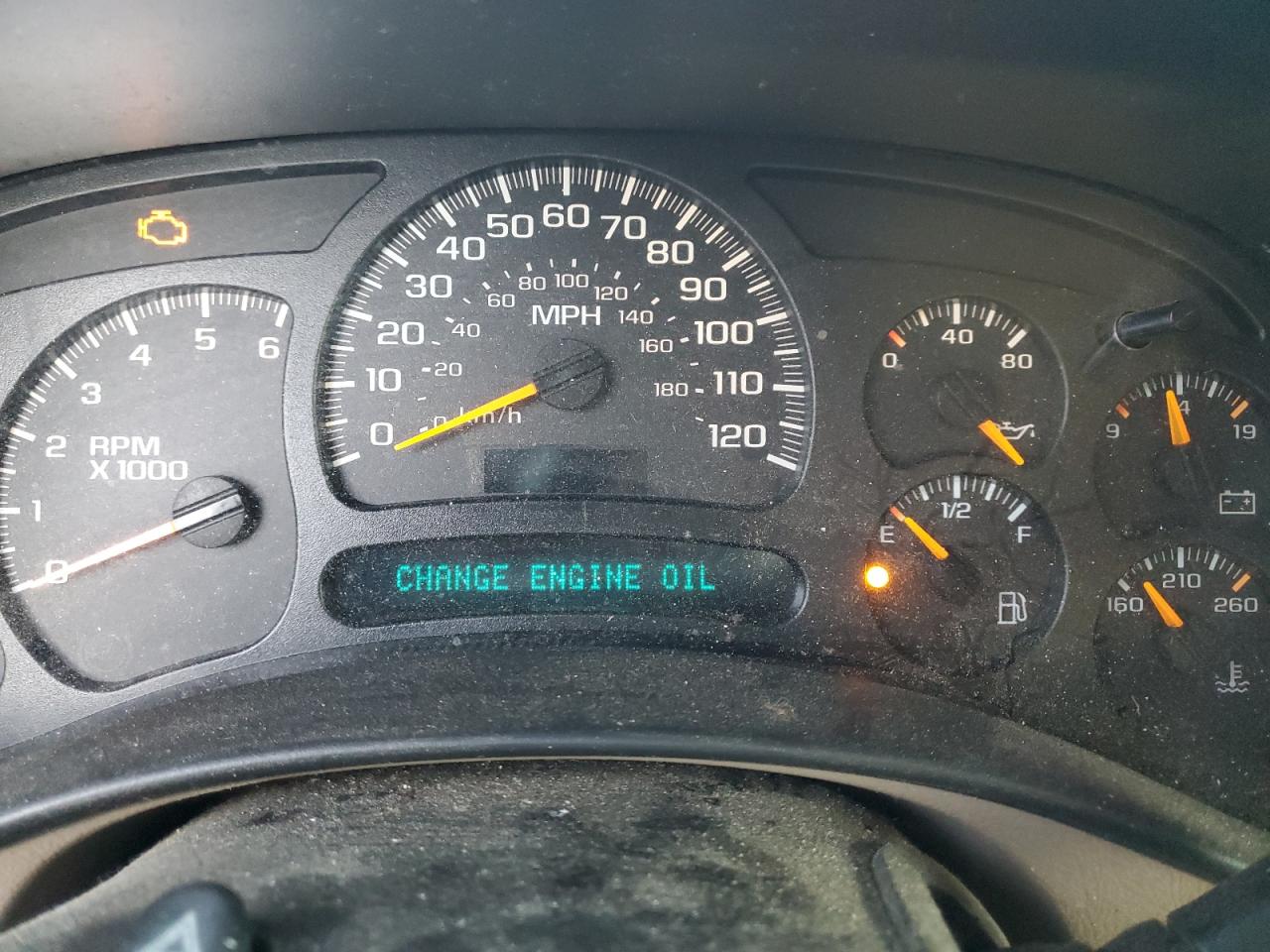 2005 GMC Yukon VIN: 1GKEK13T15J248601 Lot: 92101835