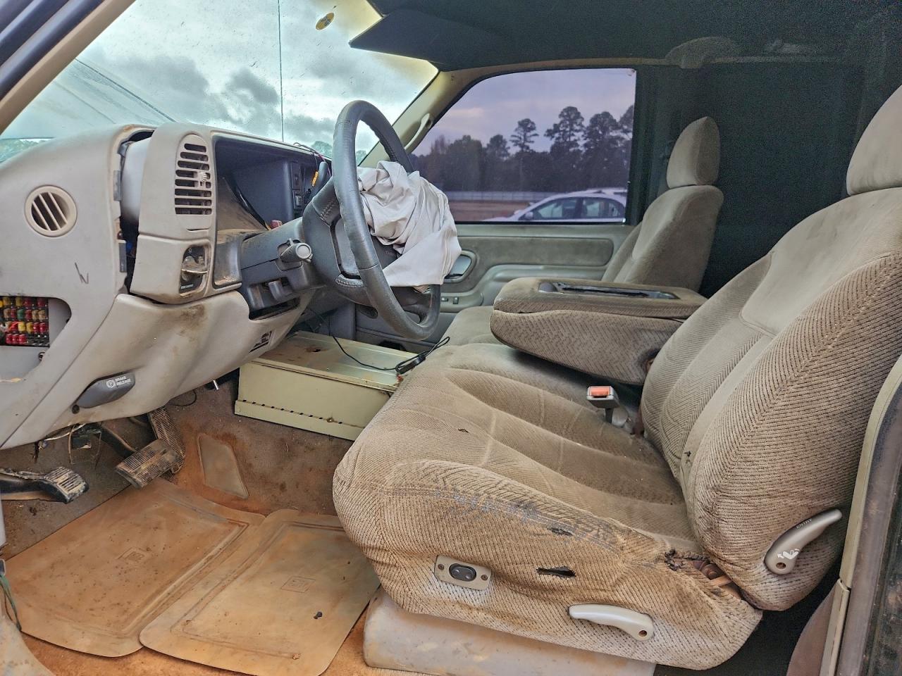 1997 Chevrolet Gmt-400 C1500 VIN: 2GCEC19M0V1237785 Lot: 93653505