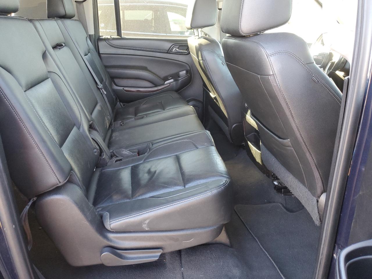 2019 GMC Yukon Xl K1500 Slt VIN: 1GKS2GKC5KR271142 Lot: 92246915