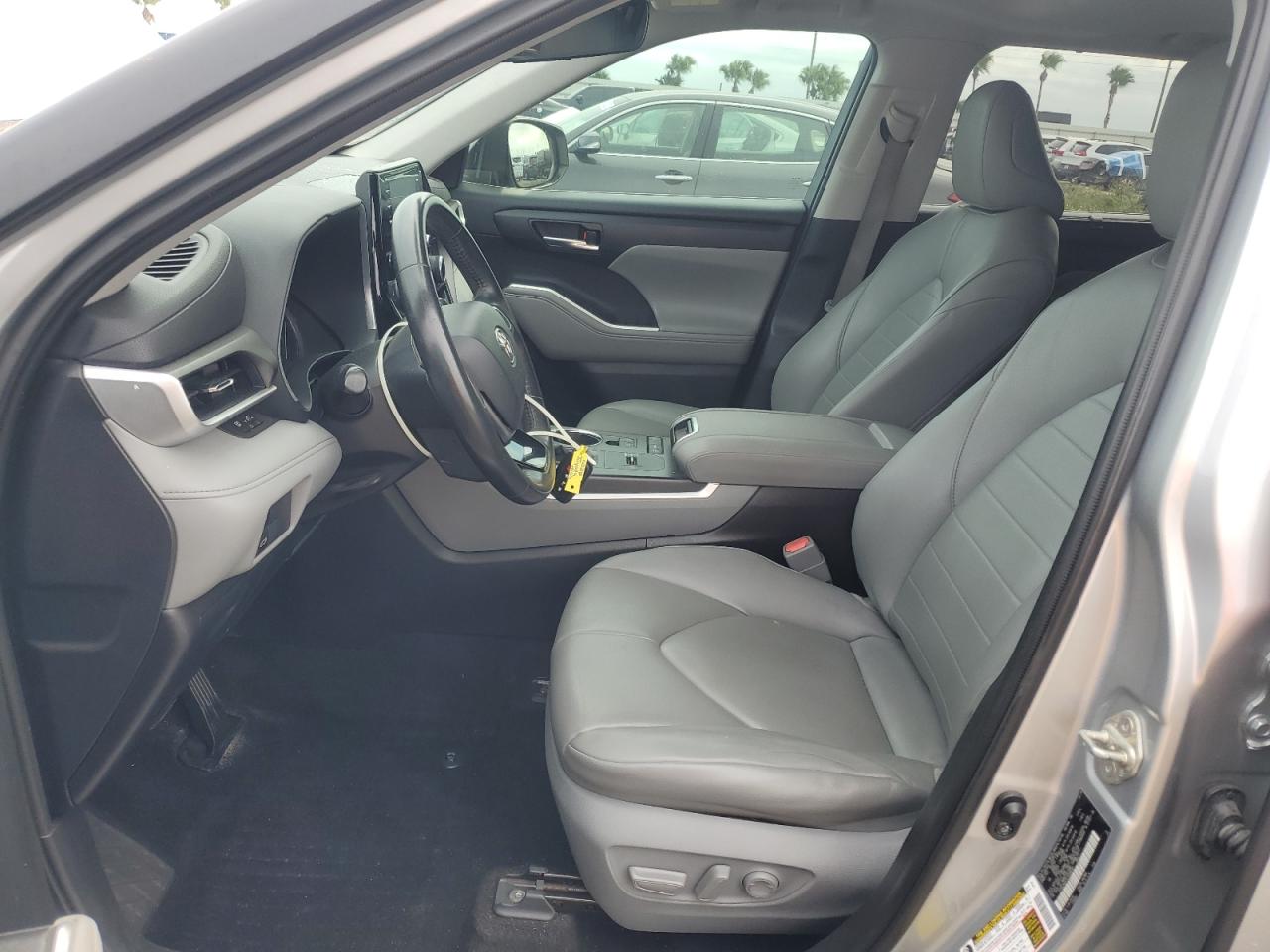 2020 Toyota Highlander Xle VIN: 5TDGZRAH1LS509609 Lot: 91823365