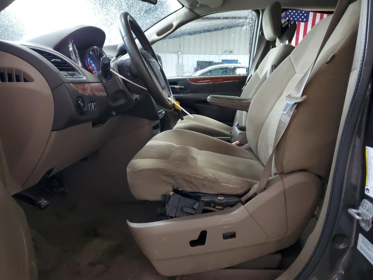 2015 Chrysler Town & Country Touring VIN: 2C4RC1BG8FR677956 Lot: 91992075