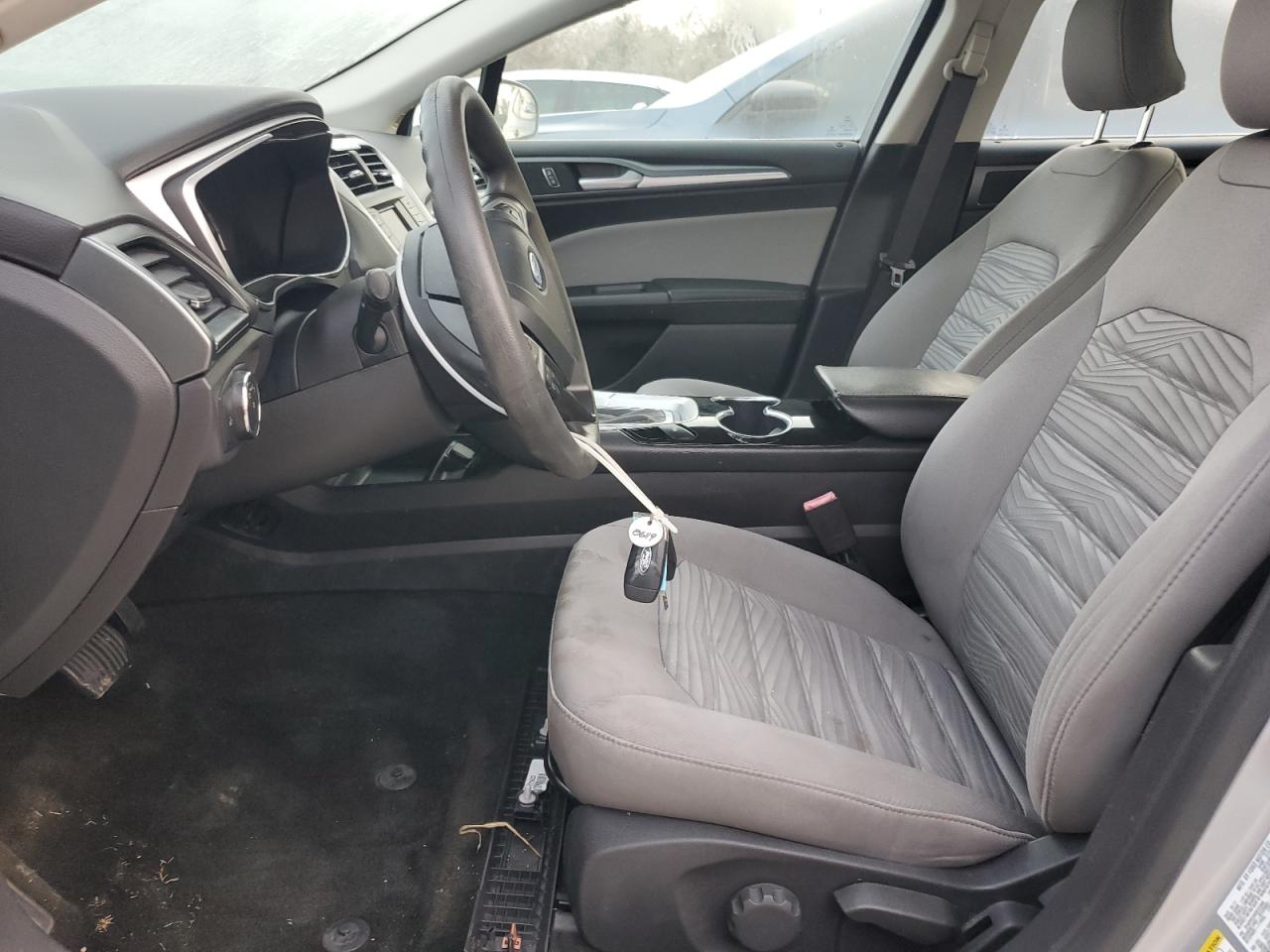 2016 Ford Fusion S Hybrid VIN: 3FA6P0UU8GR235880 Lot: 92816945