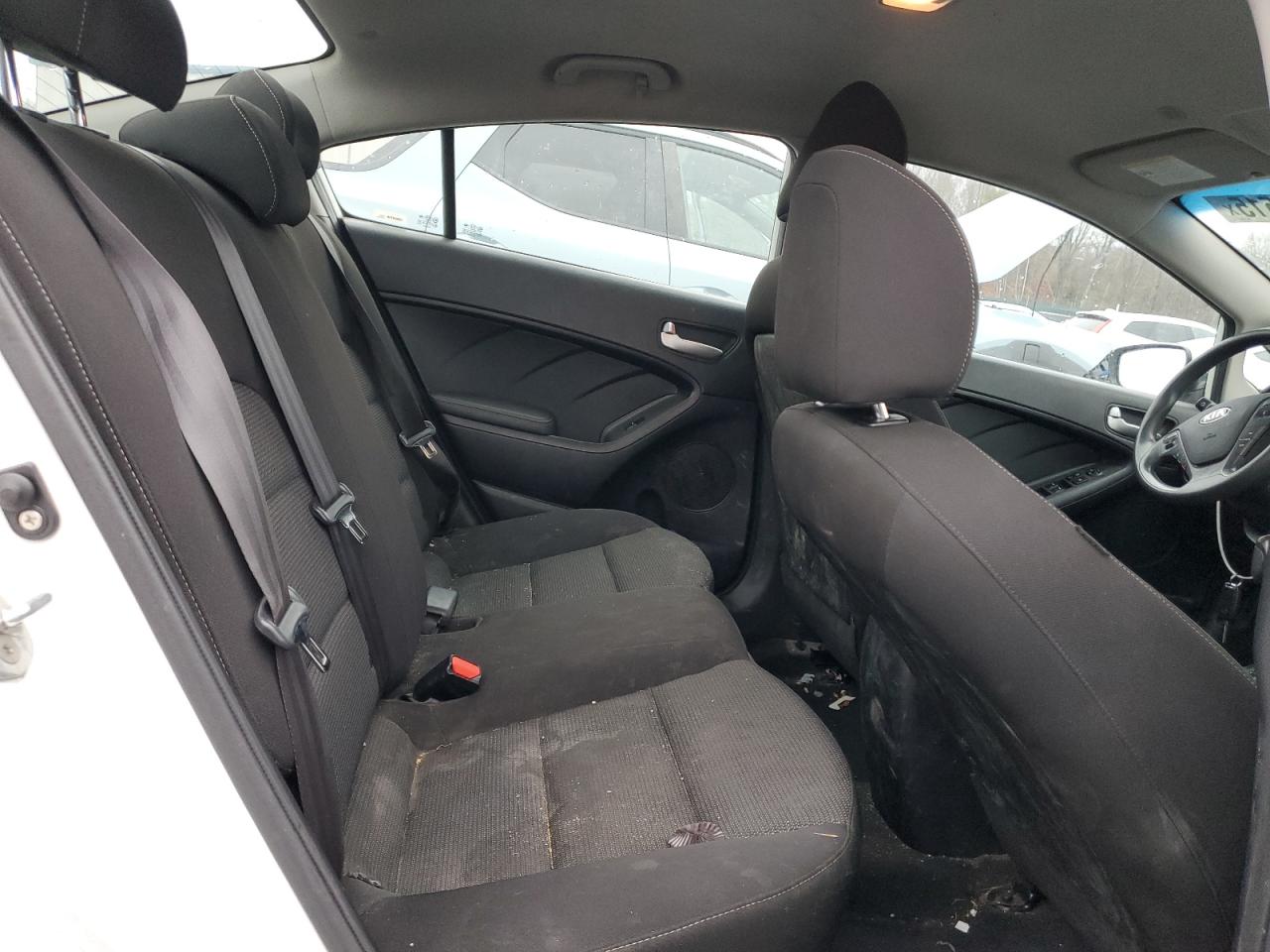 2017 Kia Forte Lx VIN: 3KPFK4A74HE033061 Lot: 92670515