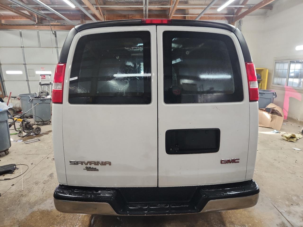 2019 GMC Savana G2500 VIN: 1GTW7AFGXK1236216 Lot: 92270335