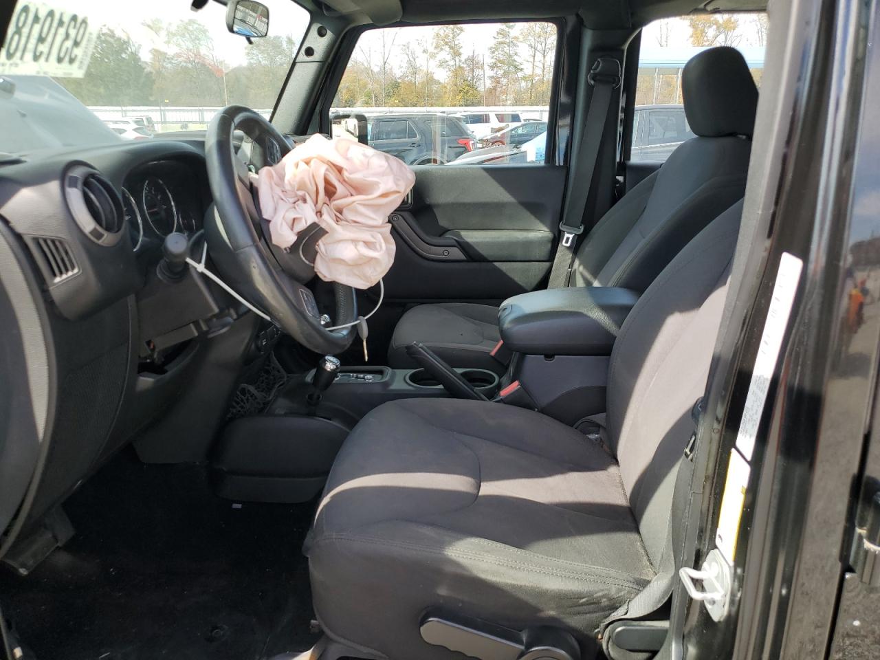 2015 Jeep Wrangler Unlimited Sport VIN: 1C4BJWDG0FL755155 Lot: 93191845