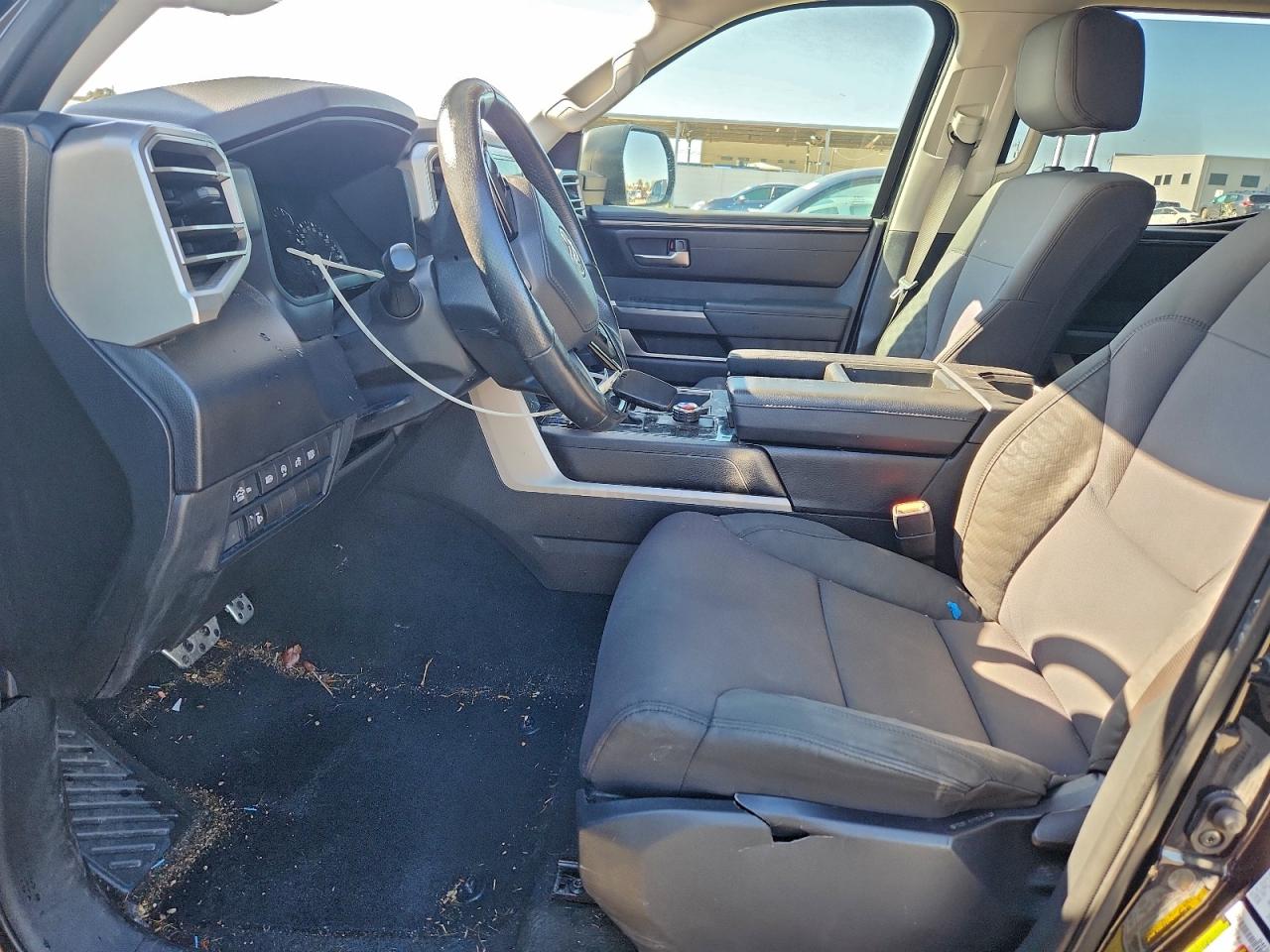 2022 Toyota Tundra Crewmax Sr VIN: 5TFLA5AB0NX009111 Lot: 92052925