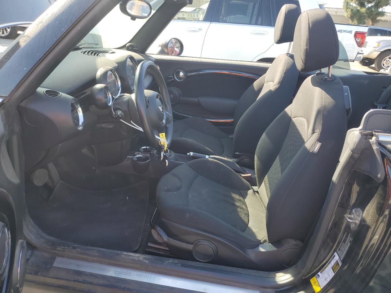 2015 Mini Cooper VIN: WMWZN3C58FT862520 Lot: 90132885