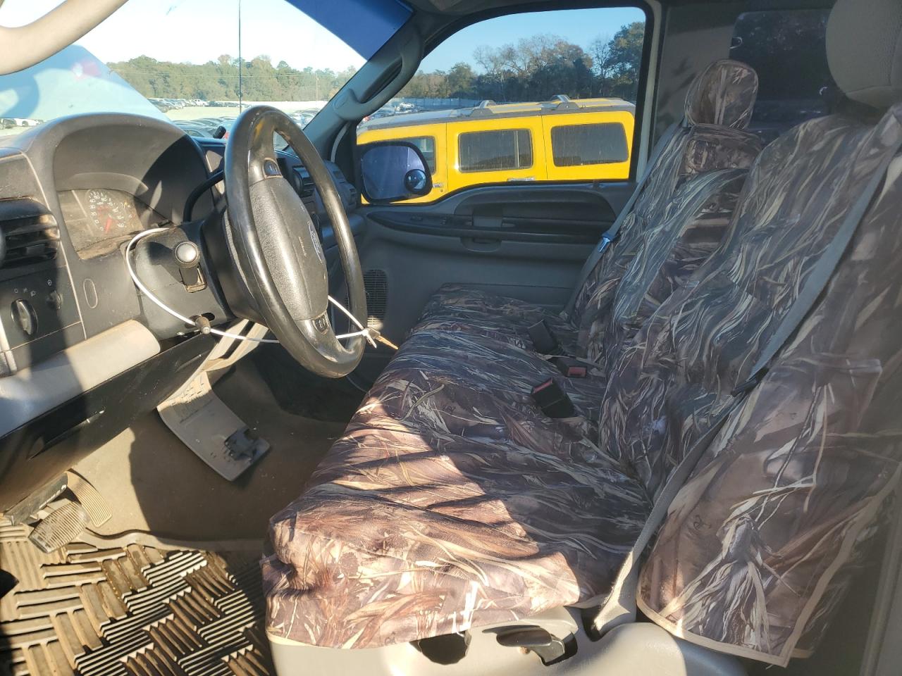 2005 Ford F250 Super Duty VIN: 1FTNX20555EC90867 Lot: 92937085