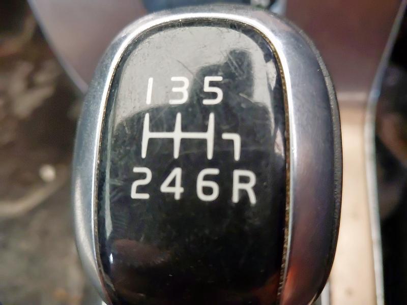 2015 VOLVO V40 D2 [120] CROSS COUNTRY LUX 5DR