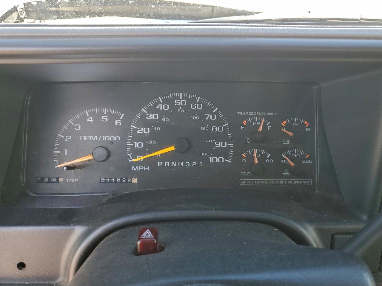 1998 Chevrolet Gmt-400 C1500 VIN: 2GCEC19R4W1227144 Lot: 94677525