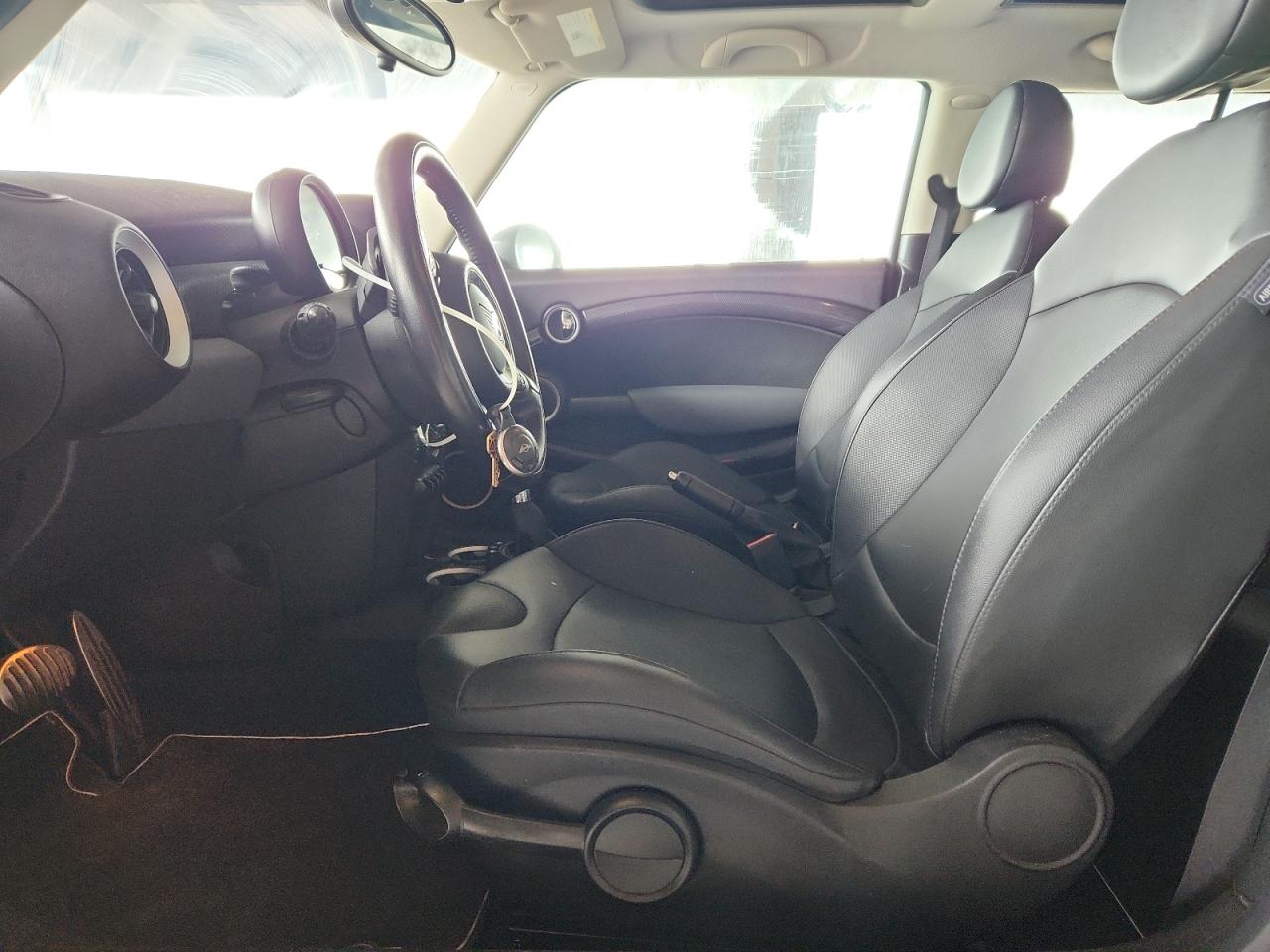 2011 Mini Cooper S VIN: WMWSV3C58BTY12860 Lot: 91792735