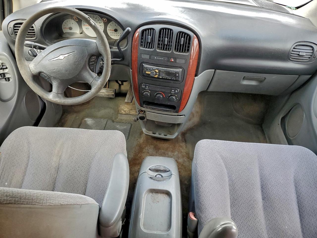 2006 Chrysler Town & Country VIN: 1A4GP45R16B595635 Lot: 94083535