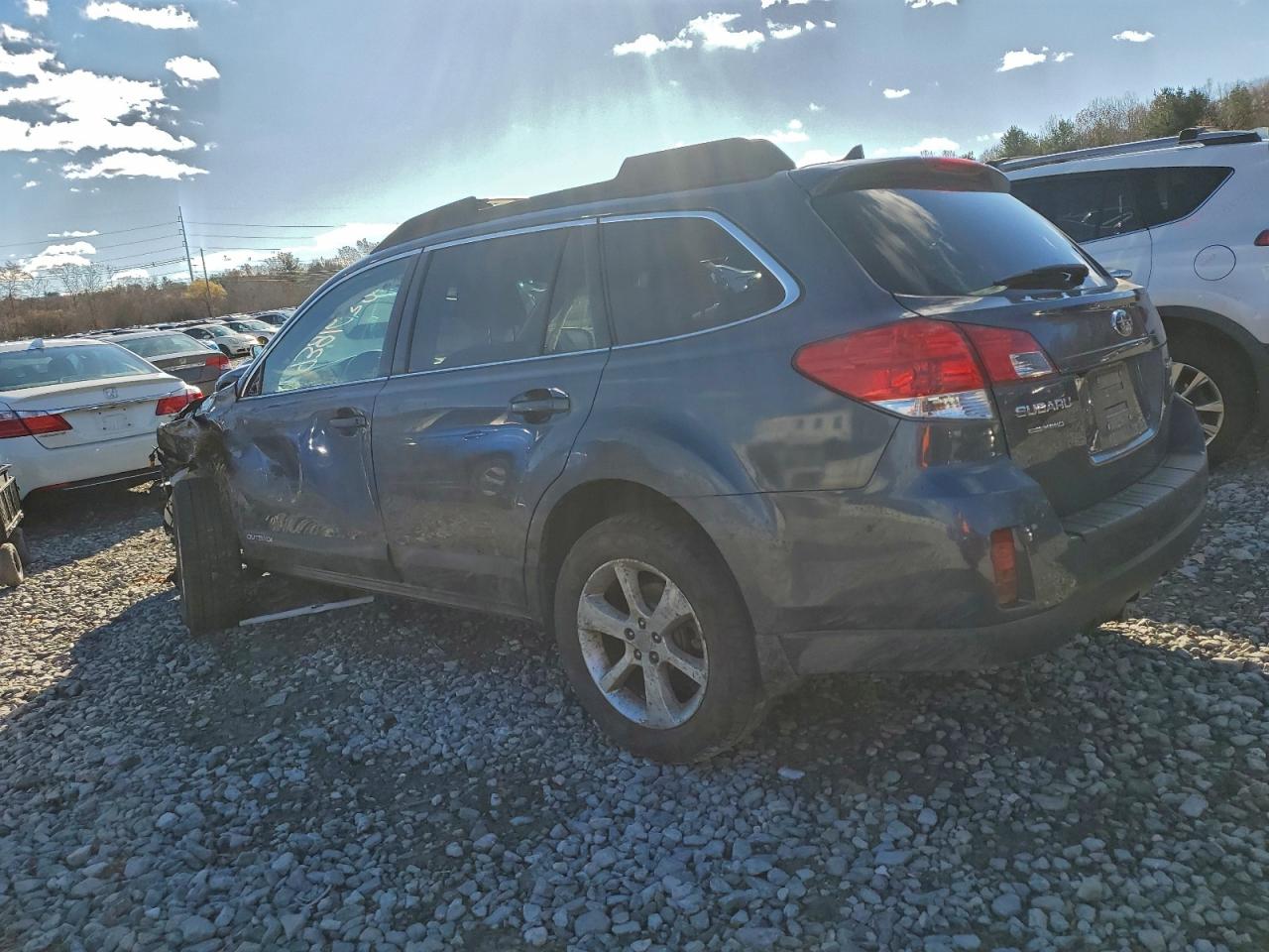 2014 Subaru Outback 2.5I Premium VIN: 4S4BRBDC4E3325752 Lot: 93816395