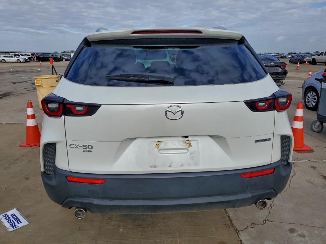 2023 Mazda Cx-50 Preferred Plus VIN: 7MMVABCM8PN137598 Lot: 93880945