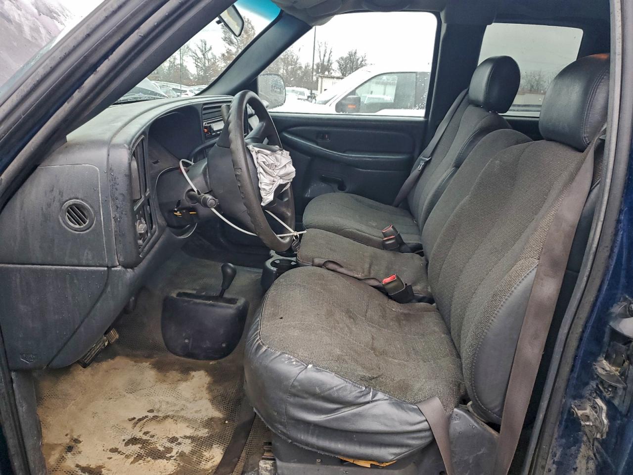 2001 Chevrolet Silverado K1500 VIN: 2GCEK19V111282661 Lot: 94334885