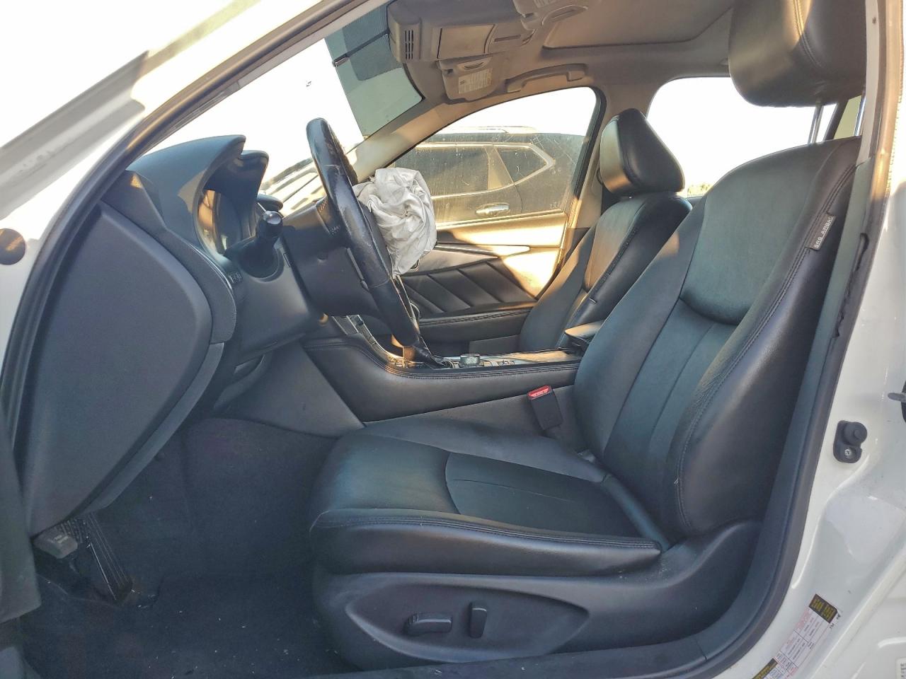 2015 Infiniti Q50 Base VIN: JN1BV7AR4FM403662 Lot: 94098675