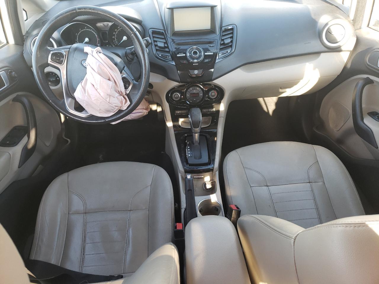 2015 Ford Fiesta Titanium VIN: 3FADP4CJ9FM117595 Lot: 92238265