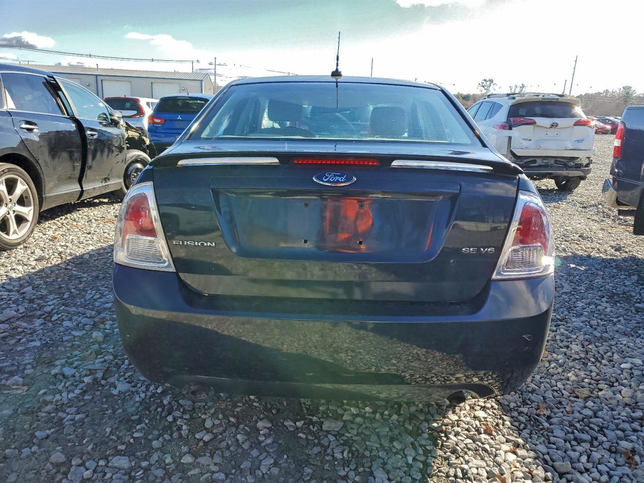 2008 Ford Fusion Se VIN: 3FAHP071X8R235455 Lot: 93943705
