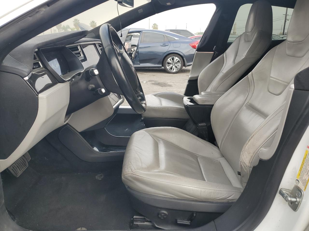 2015 Tesla Model S 70D VIN: 5YJSA1S28FF088199 Lot: 90749205