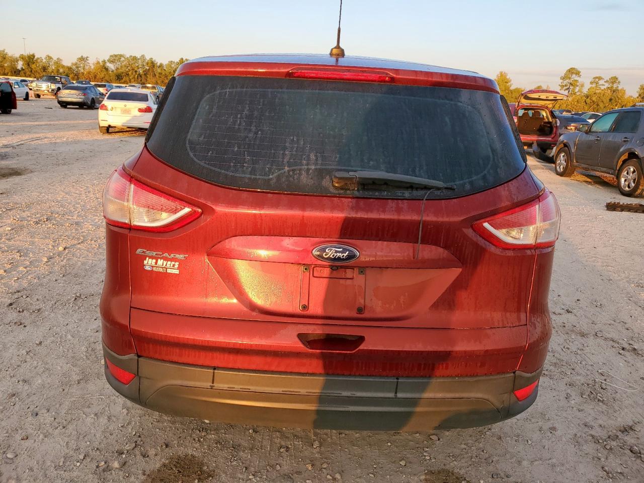 2015 Ford Escape S VIN: 1FMCU0F7XFUB80462 Lot: 90706555