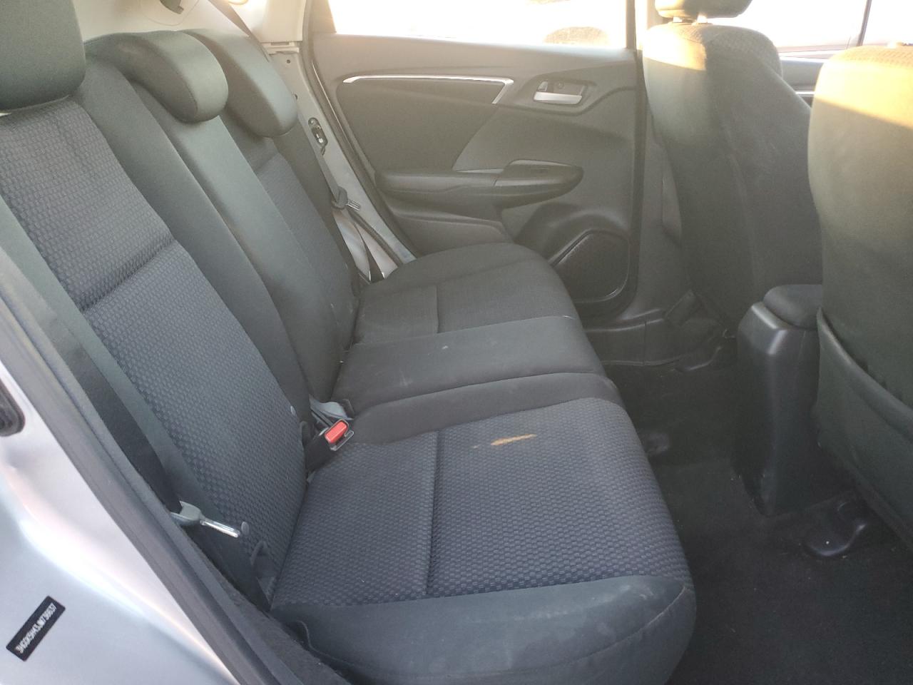 2018 Honda Fit Lx VIN: 3HGGK5H43JM736637 Lot: 91471025