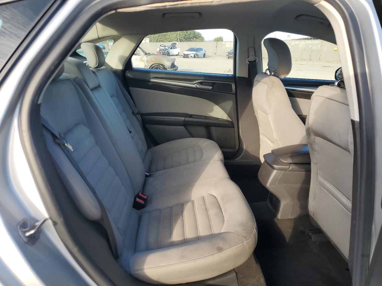 2014 Ford Fusion S VIN: 1FA6P0G72E5358628 Lot: 92691725