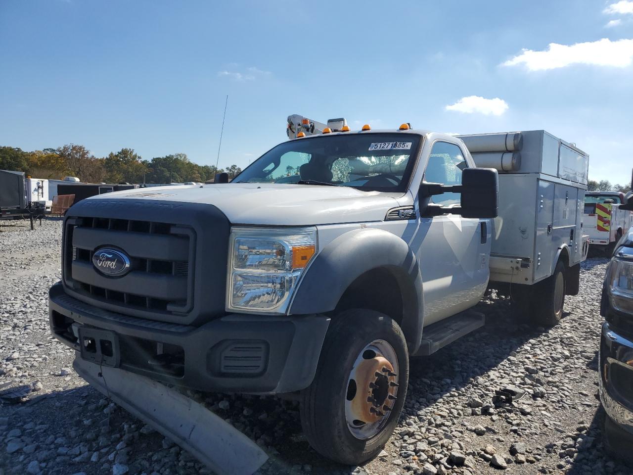 2013 Ford F450 Super Duty Bucket Truck white null gas 1FDUF4GY0DEB05287 photo #1