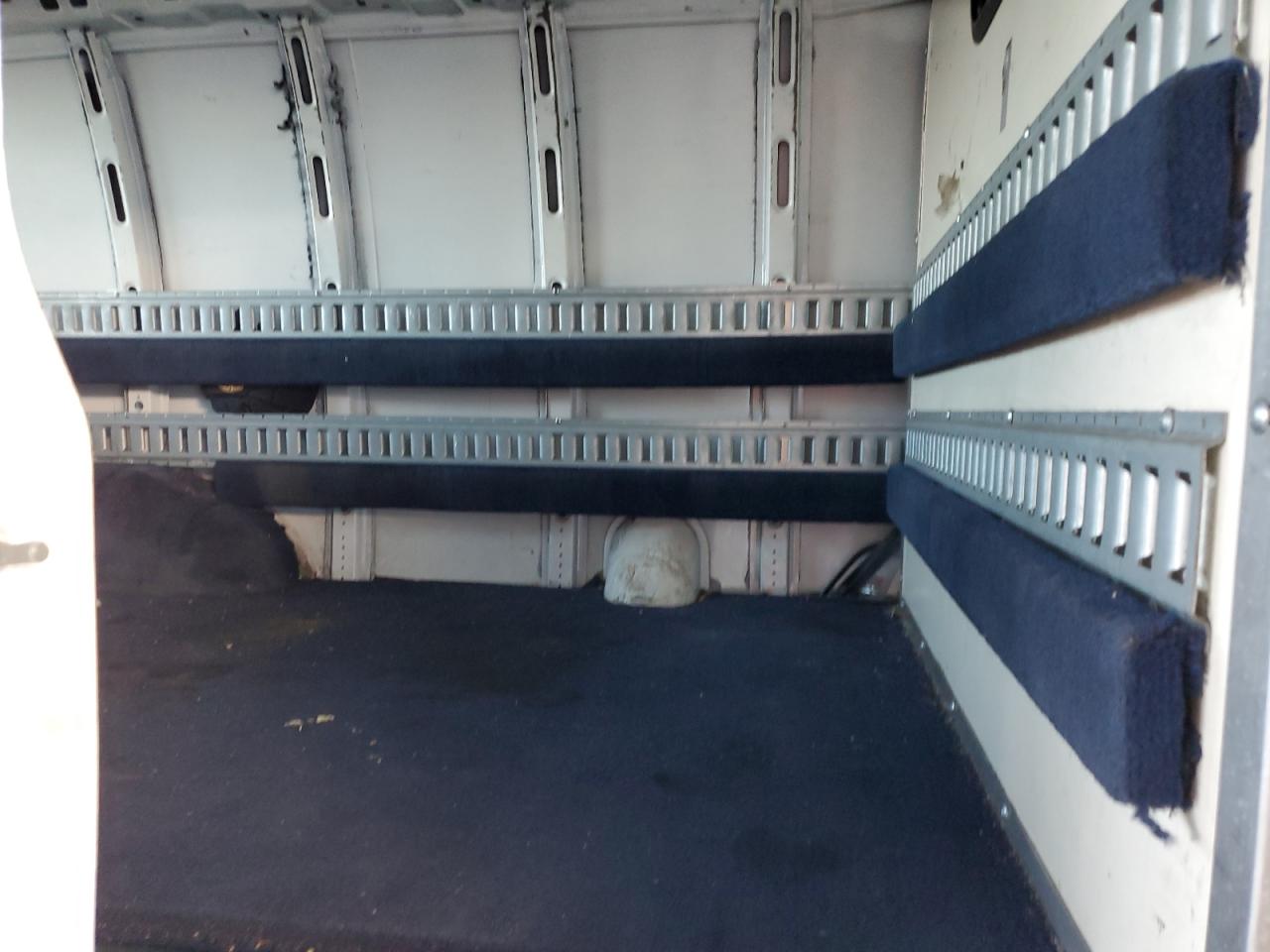 2015 Chevrolet Express 2500 Cargo Delivery Van VIN: 1GCWGFCF7F1187622 Lot: 92937575