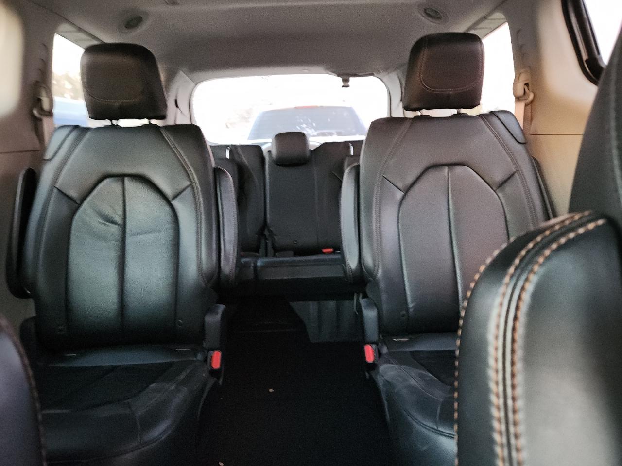 2017 Chrysler Pacifica Touring L VIN: 2C4RC1BG2HR536013 Lot: 92439705