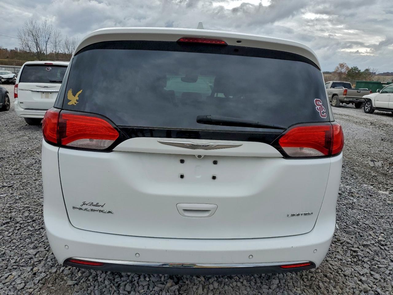 2017 Chrysler Pacifica Limited VIN: 2C4RC1GG8HR602993 Lot: 93957065