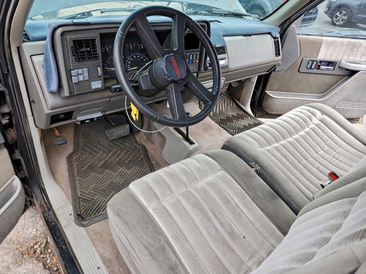 1994 Chevrolet Gmt-400 K1500 VIN: 1GCEK14K5RZ125814 Lot: 93874005