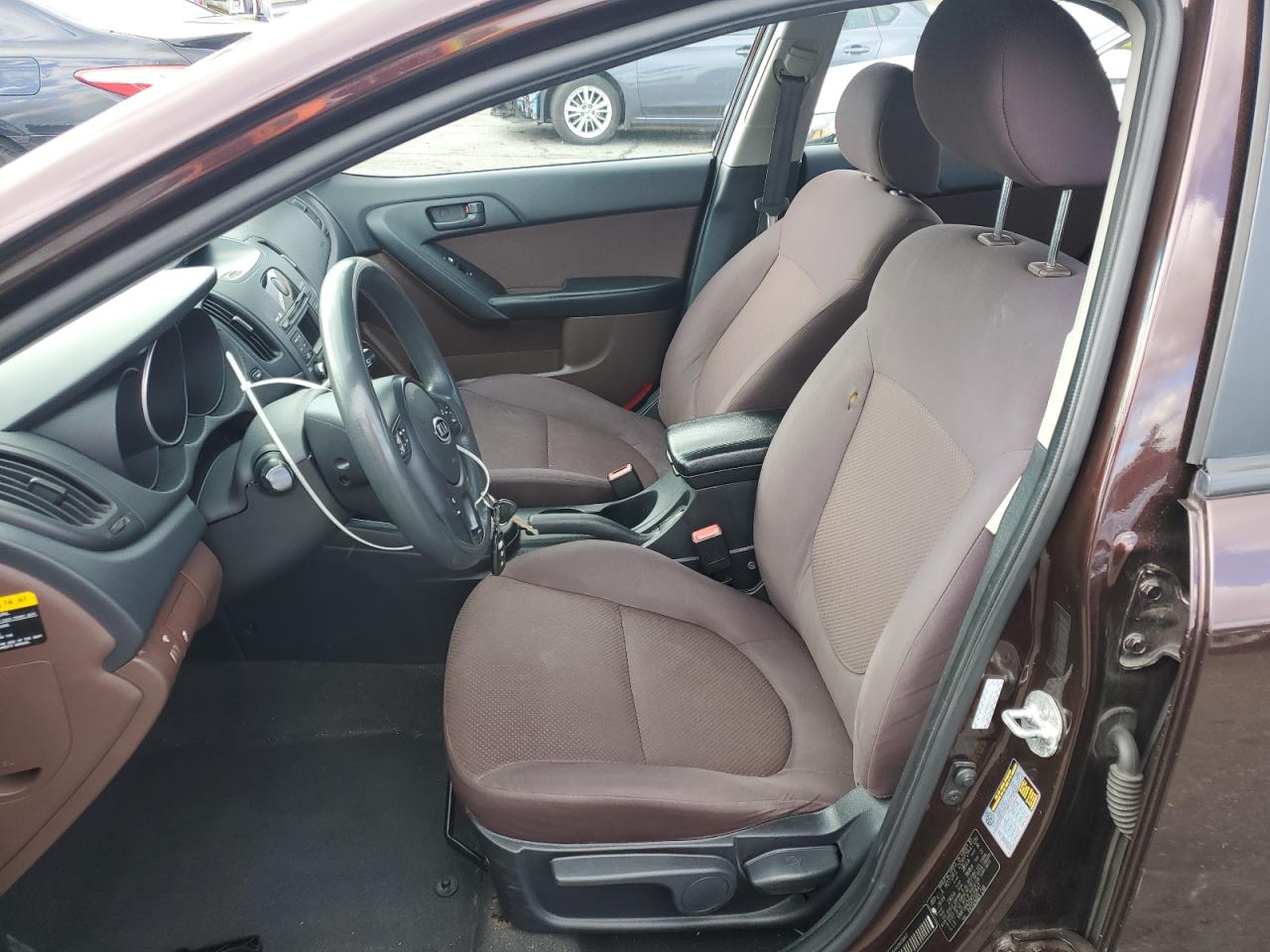 2010 Kia Forte Ex VIN: KNAFU4A20A5135647 Lot: 92098185