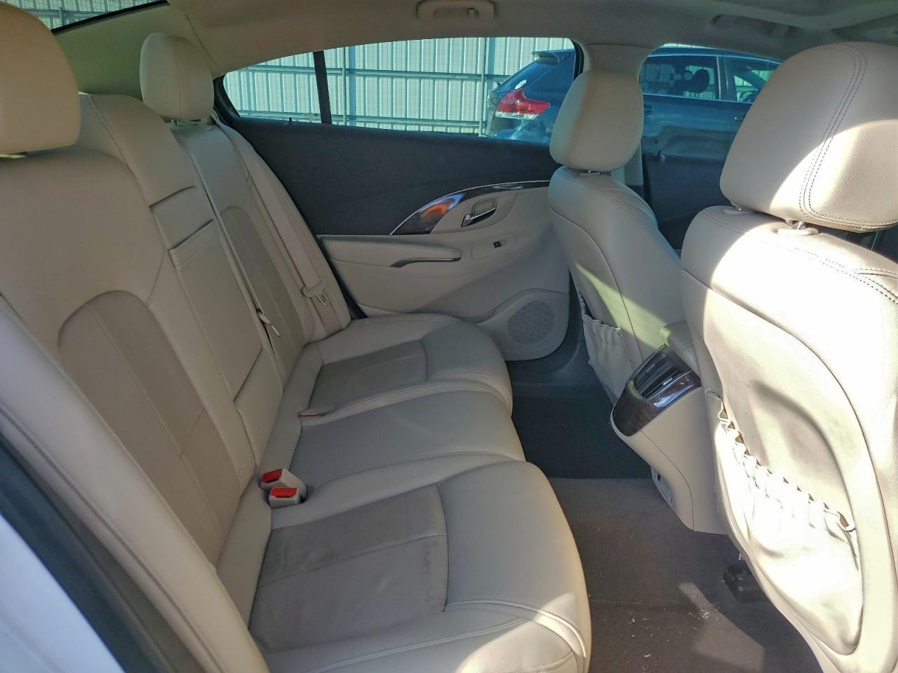 2016 Buick Lacrosse Premium VIN: 1G4GF5G36GF226170 Lot: 93902845