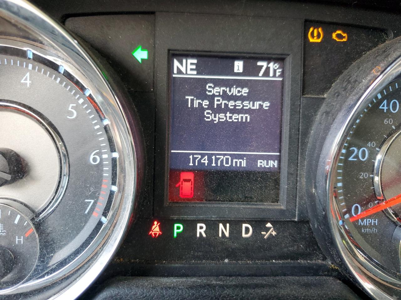 2011 Chrysler Town & Country Touring L VIN: 2A4RR8DG0BR656253 Lot: 92629795