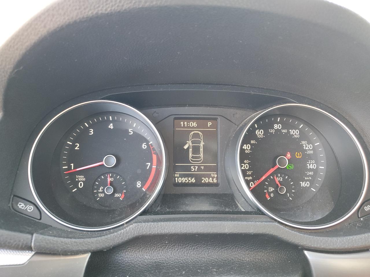 2018 Volkswagen Passat S VIN: 1VWAA7A39JC023289 Lot: 92567425